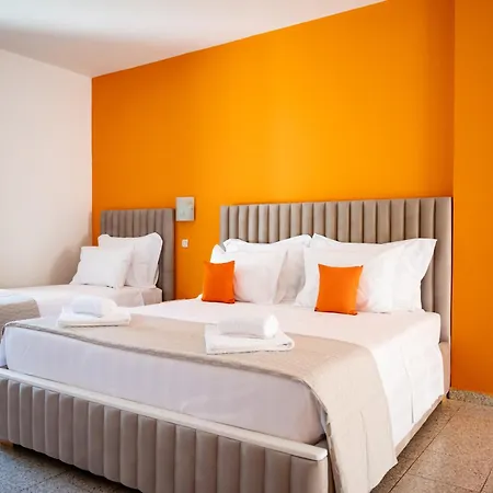 Crystal Blue Hotel, 公寓式酒店 巴尔巴蒂
