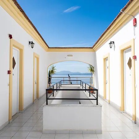公寓式酒店 Crystal Blue Hotel,