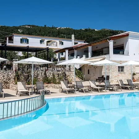 Ξενοδοχείο με διαμερίσματα Crystal Blue Hotel,