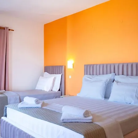 Crystal Blue Hotel, Ξενοδοχείο με διαμερίσματα Μπαρμπάτι